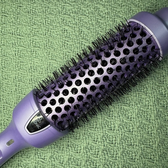 💜LIKE NEW WAVYTALK HOT BRUSH💜 - Picture 2 of 4